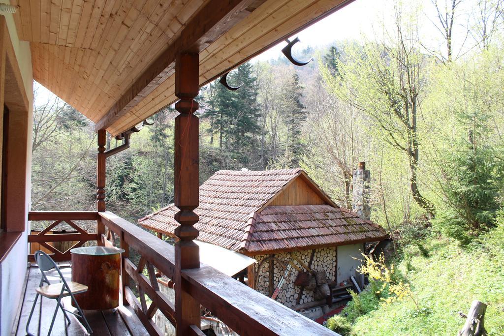 Vatra Hotel Jaremtsche Exterior foto